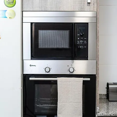 Apartamento Con Ubicacion Ideal: Playa Y Centro *